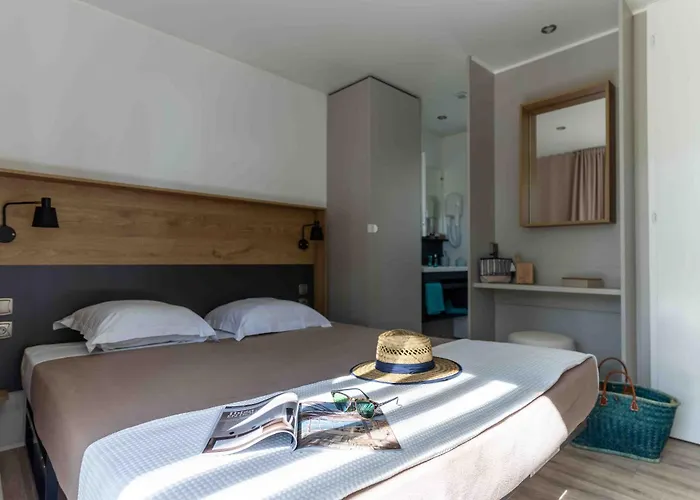 Slow Village Kamp alanı Biscarrosse