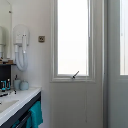 Slow Village Бискаррос