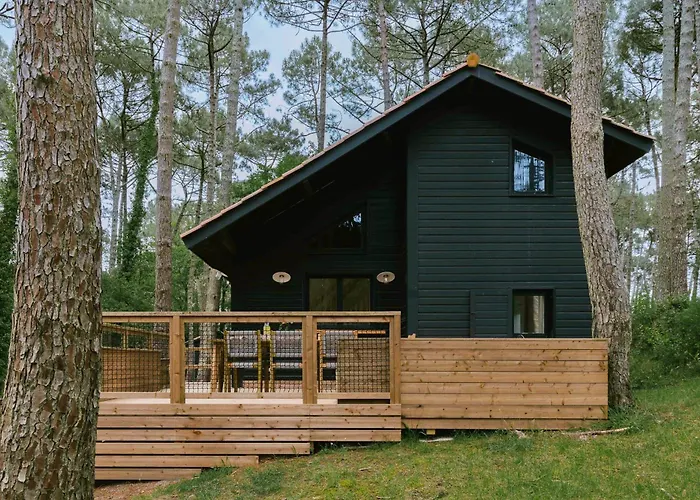 Slow Village 3* Бискаррос